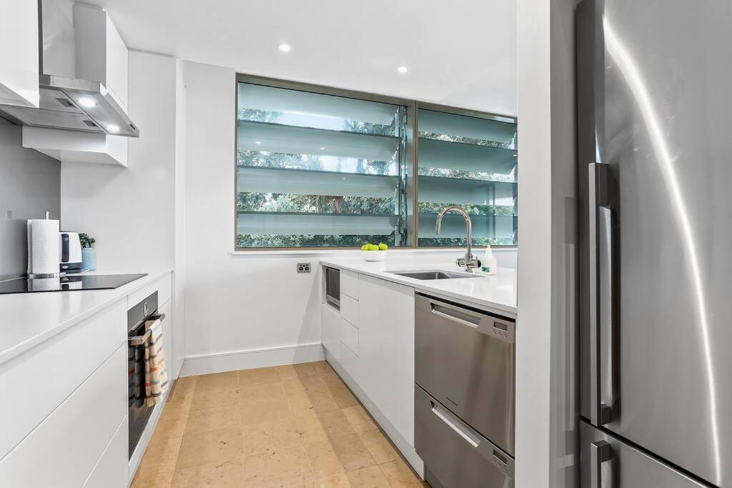 Appartement Elegant & Sunny Living With Stunning Marina Views à Auckland Extérieur photo